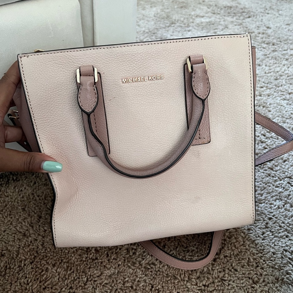 Dust rose/mauve MK Bag. Gently used gold hardware